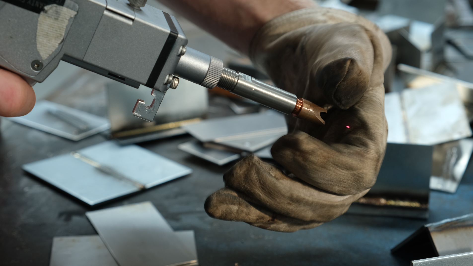 Optické vlákno laseru